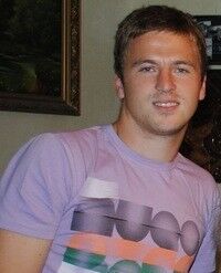  ,   Tony, 32 ,   ,   , c 