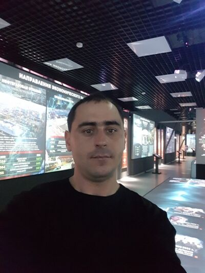  ,   Artem, 37 ,   ,   , c , 