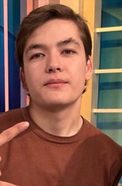  ,   John, 18 ,   