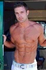  ,   Makzimincest, 32 ,   ,   , c 