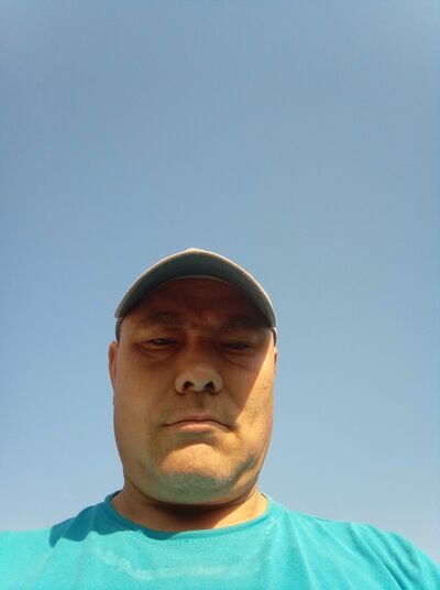  ,   Vadim, 49 ,   ,   
