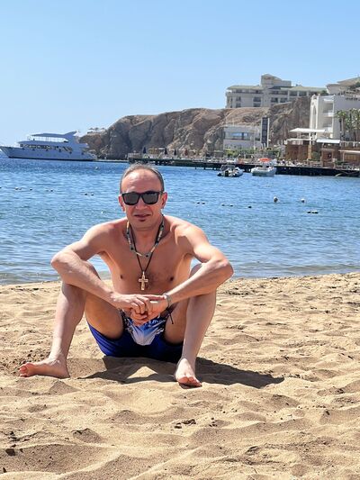  ,   George, 44 ,   ,   , c 