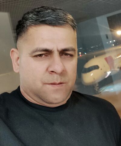  ,   Ali, 48 ,     