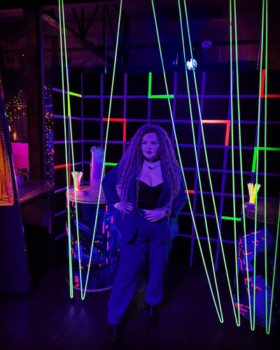  ,   Zabava, 33 ,   ,   , c 