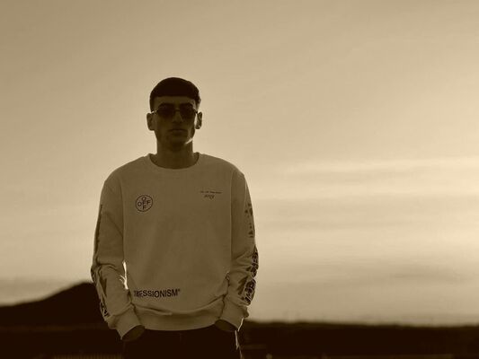  ,   Vahe, 19 ,   ,   