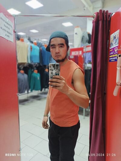  ,   Maksim, 23 ,   ,   