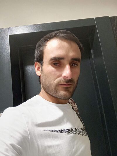  ,   Irik, 32 ,   ,   