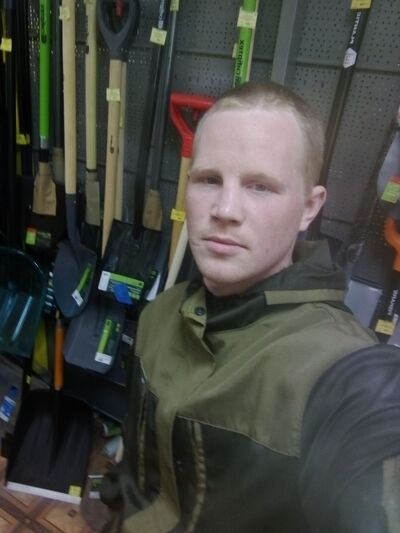 ,   Vyacheslav, 25 ,  