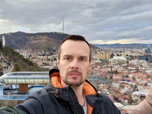  ,   Denis deNice, 43 ,   ,   , c 