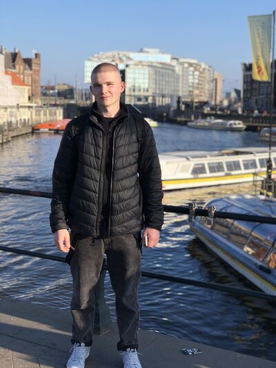  ,   Taras, 20 ,   ,   