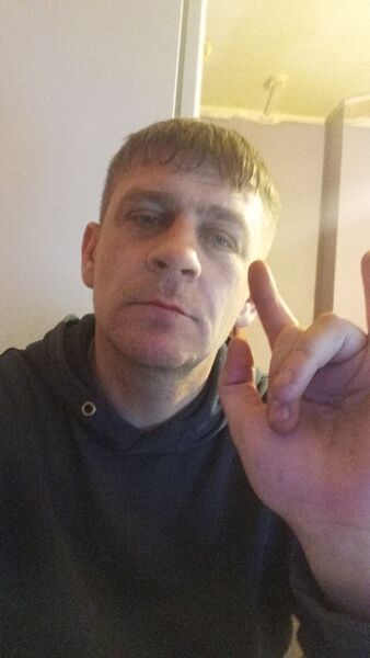  ,   Mikhail, 37 ,   ,   , c , 