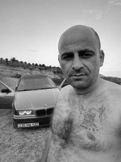  ,   Arkadi, 44 ,   ,   , c 