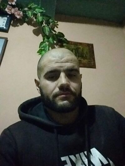  ,   Pavel, 30 ,   c 