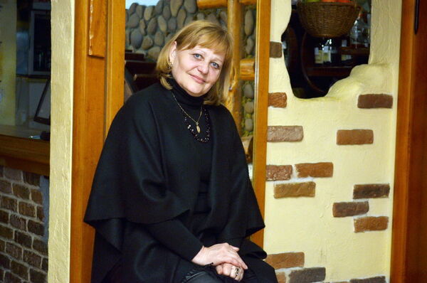  ,   Valya, 60 ,   ,   , c 