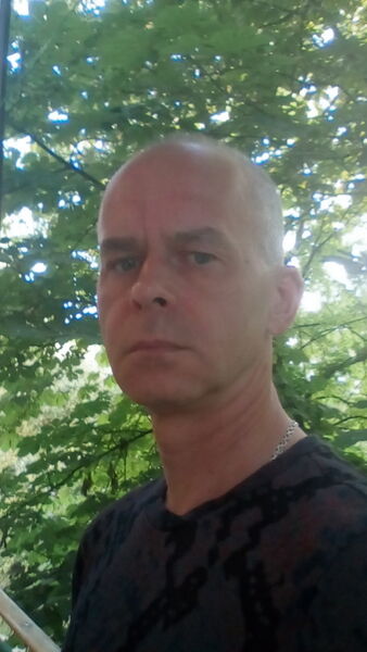  ,   Viktor, 58 ,  