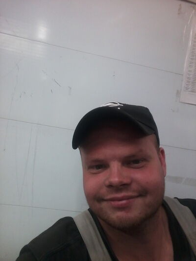  ,   Sergey, 35 ,   
