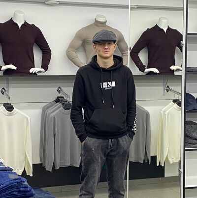  ,   Vlad, 23 ,  