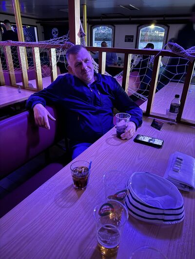  ,   Aleksandar, 48 ,   ,   