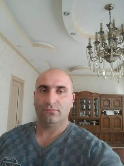  ,   David, 43 ,   ,   