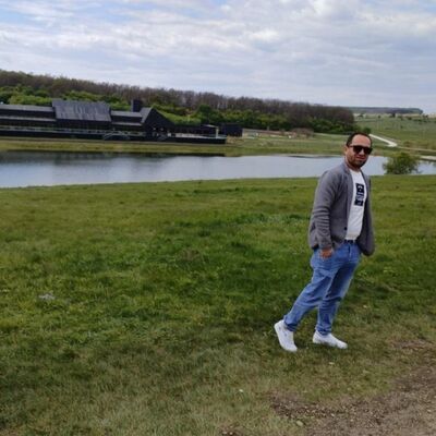  ,   Adam, 35 ,   ,   