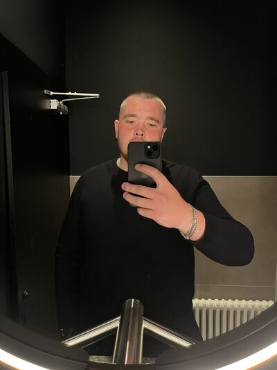  ,   Daniel, 24 ,   ,   , c 