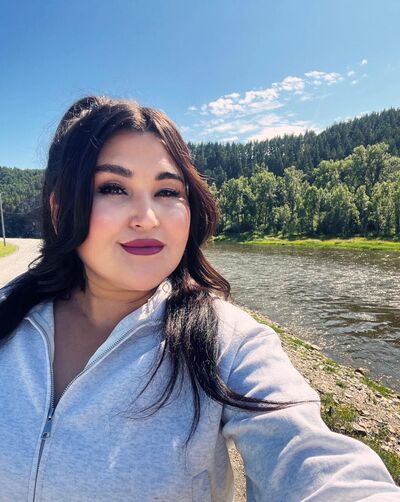  ,   Amina, 28 ,   c 