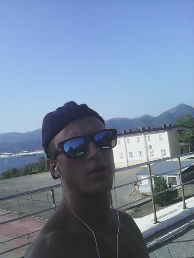  ,   Nikos, 34 ,  