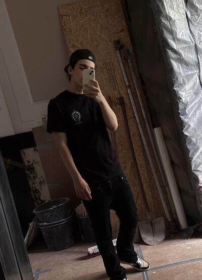  Bellevue,   , 20 ,   ,   