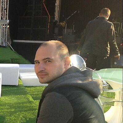  ,   Anton, 37 ,   ,   