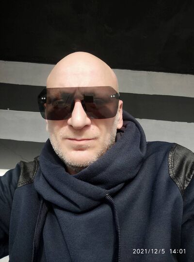  ,   Daniel, 46 ,   , c 