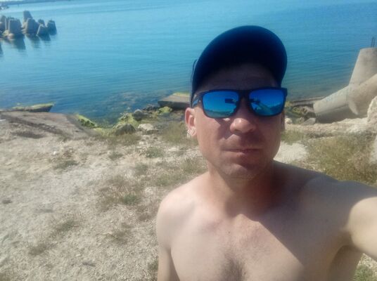  ,   Mishka, 35 ,   ,   