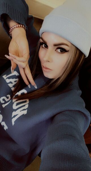  ,   Ketrin, 31 ,  
