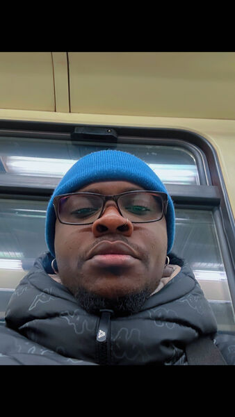  ,   Kelvin, 34 ,   ,   