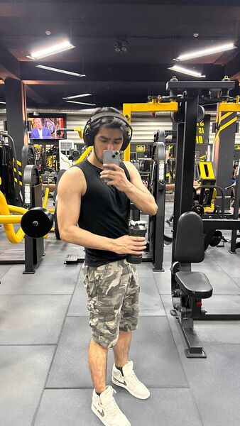  ,   Aziz, 25 ,   ,   