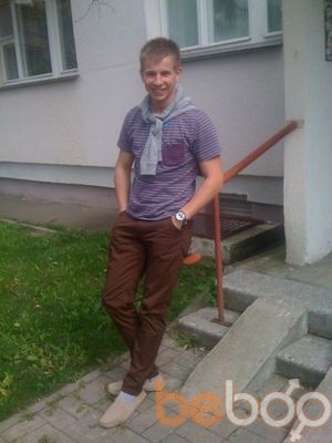  3731581  Artem, 32 ,    