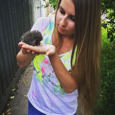  ,   Anna, 21 ,   ,   