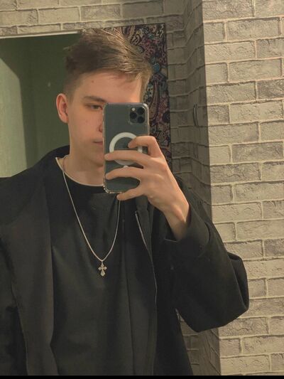  ,   Sasha, 22 ,   ,   