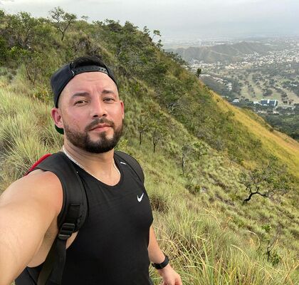  Alamo,   Macias, 43 ,   ,   