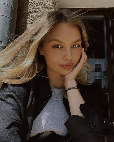  Praha,   , 32 ,   ,   , c , 