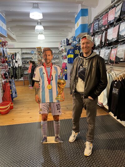  ,   Aleksei, 44 ,   ,   , c , 