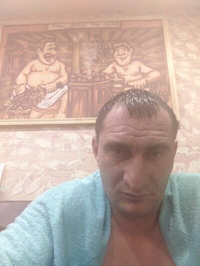  ,   Arman, 41 ,   ,   