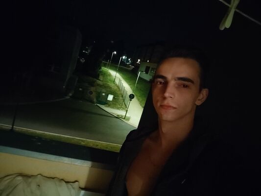  Postoloprty,   , 25 ,   