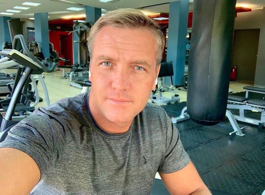  ,   David, 44 ,   ,   