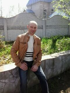  10078021  Dmitry, 46 ,    