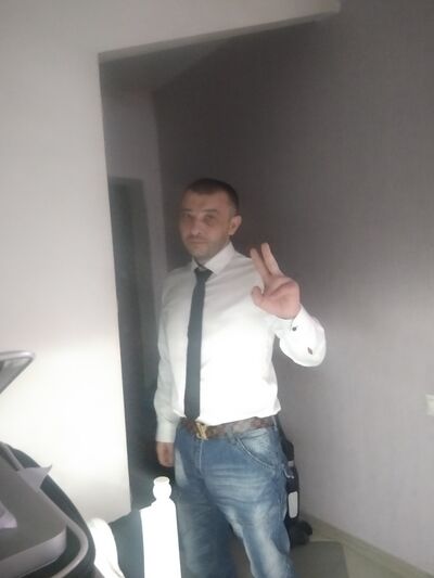  ,   Andrej, 34 ,   