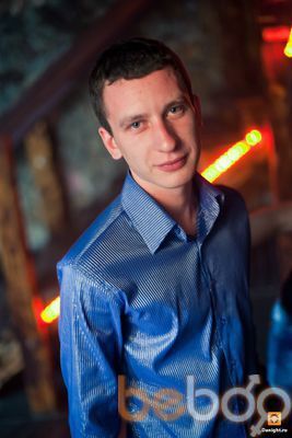  ,   Shon, 35 ,   