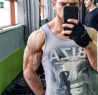  ,   Enzo, 31 ,   , 