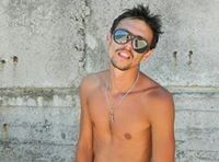  ,   Viktor, 39 ,   