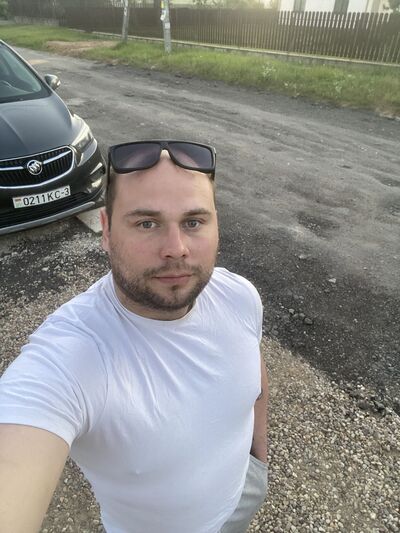  ,   Sergei, 31 ,   c 