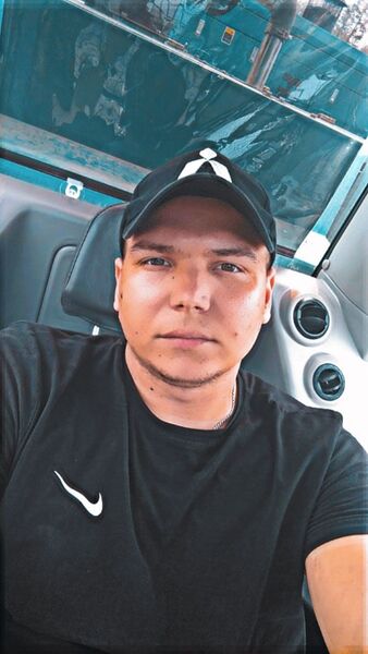  ,   Denis, 25 ,   ,   